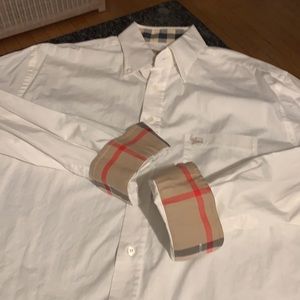 🦁 Burberry Nova Check Button Up Shirt